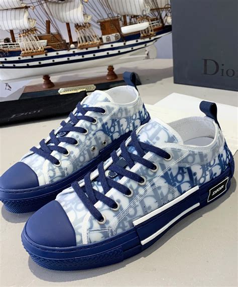 Dior sneakers new